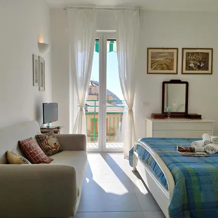 Silvia House Sea View Apartment Levanto Exterior photo