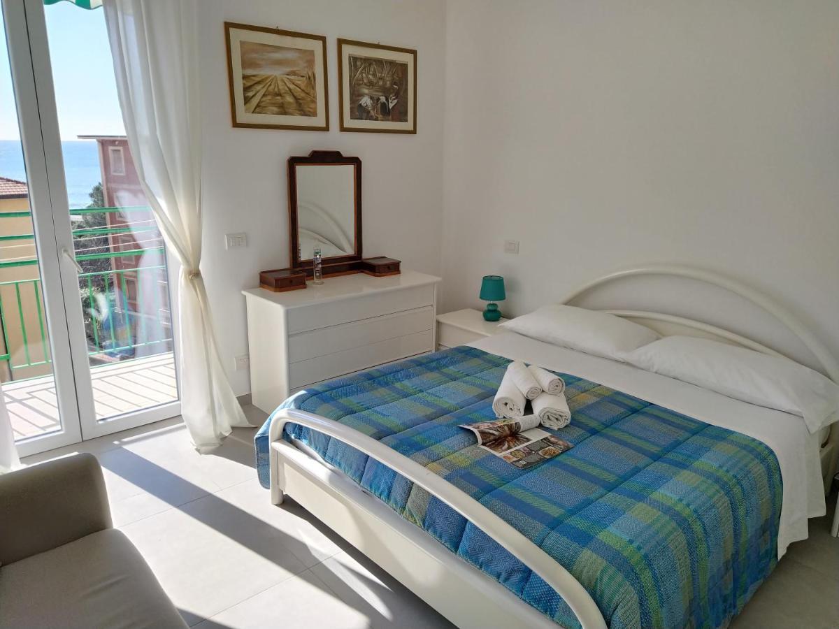 Silvia House Sea View Apartamento Levanto