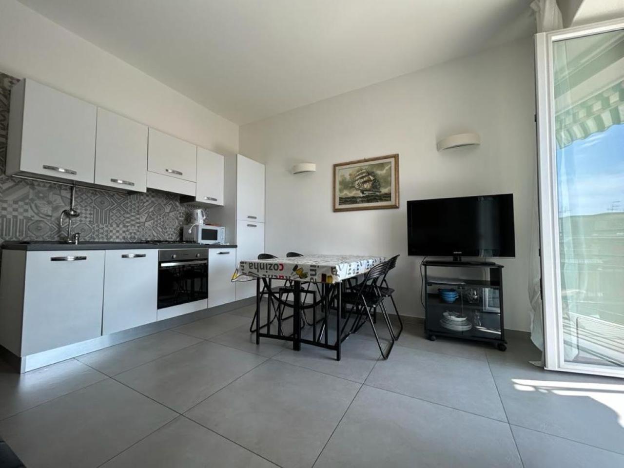 Silvia House Sea View Apartment *