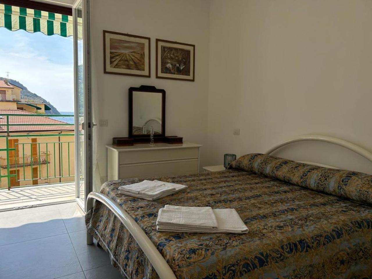 Silvia House Sea View *